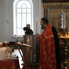 Престольный праздник в честь свт. Николая в день Преполовения